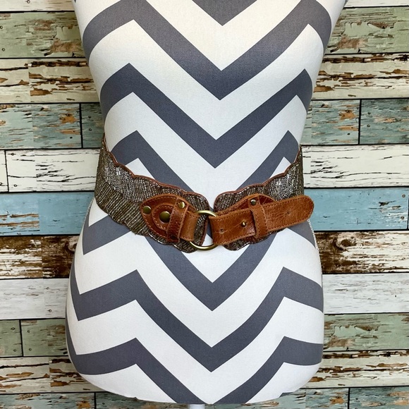 Women’s Wide Boho Sequin Glass Beaded Leather Fashion Belt Size Small S 31 - Picture 1 of 10